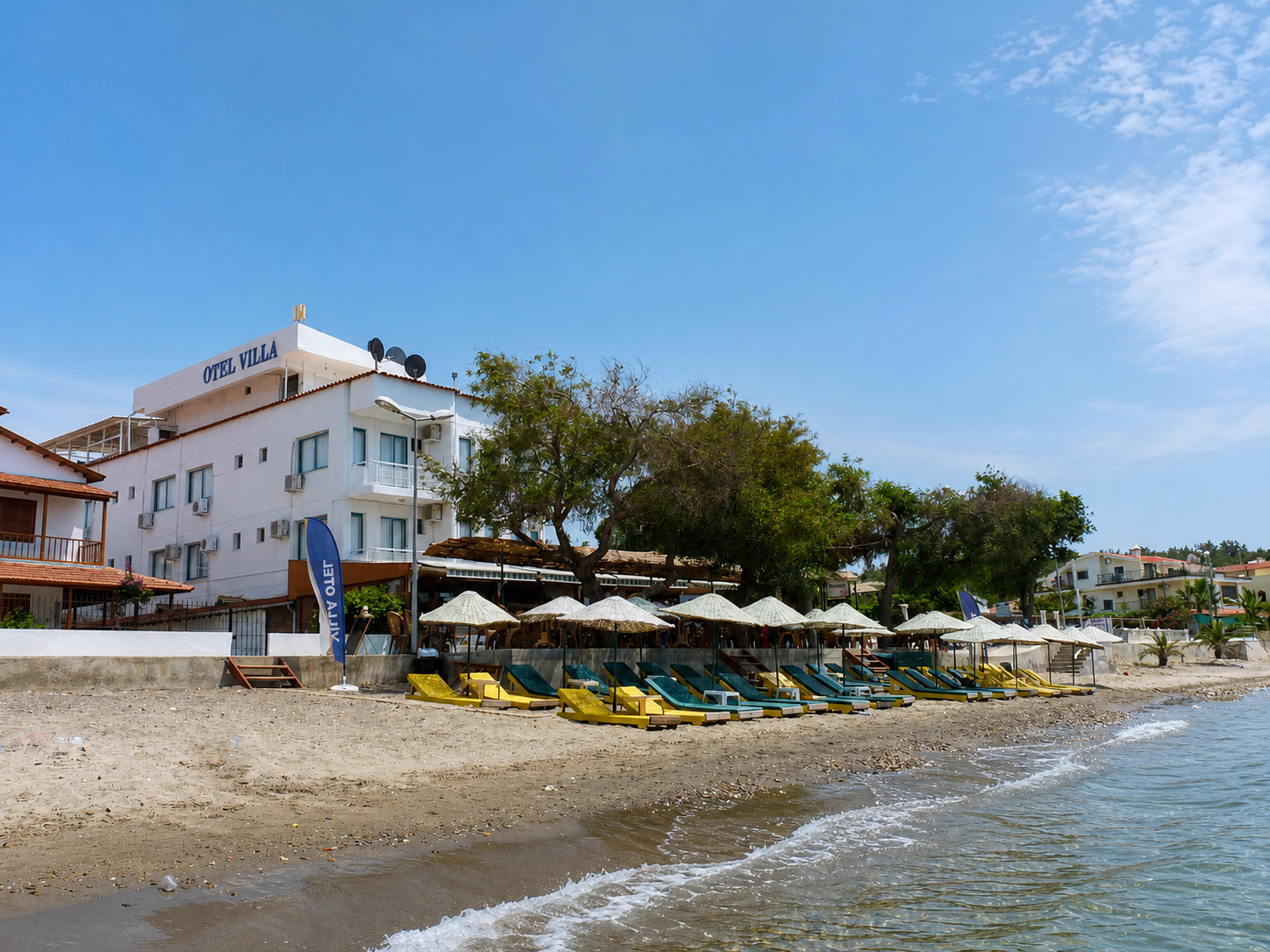 Villa Hotel · Beachfront